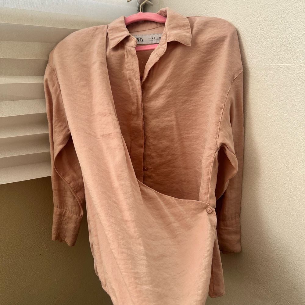 Zara Women's Button Down Shirt in Tan